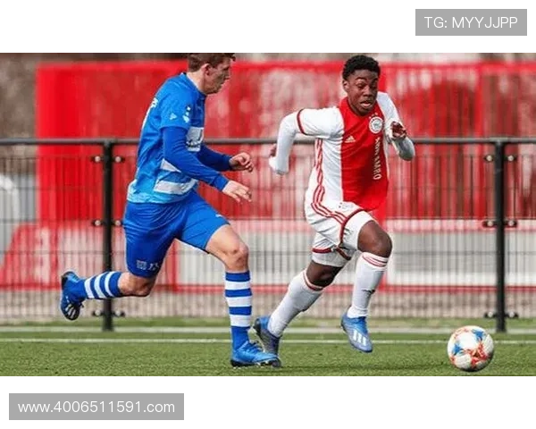 荷甲最新积分榜：阿贾克斯稳居前列，费耶诺德与PSV激烈争夺冠军荣耀